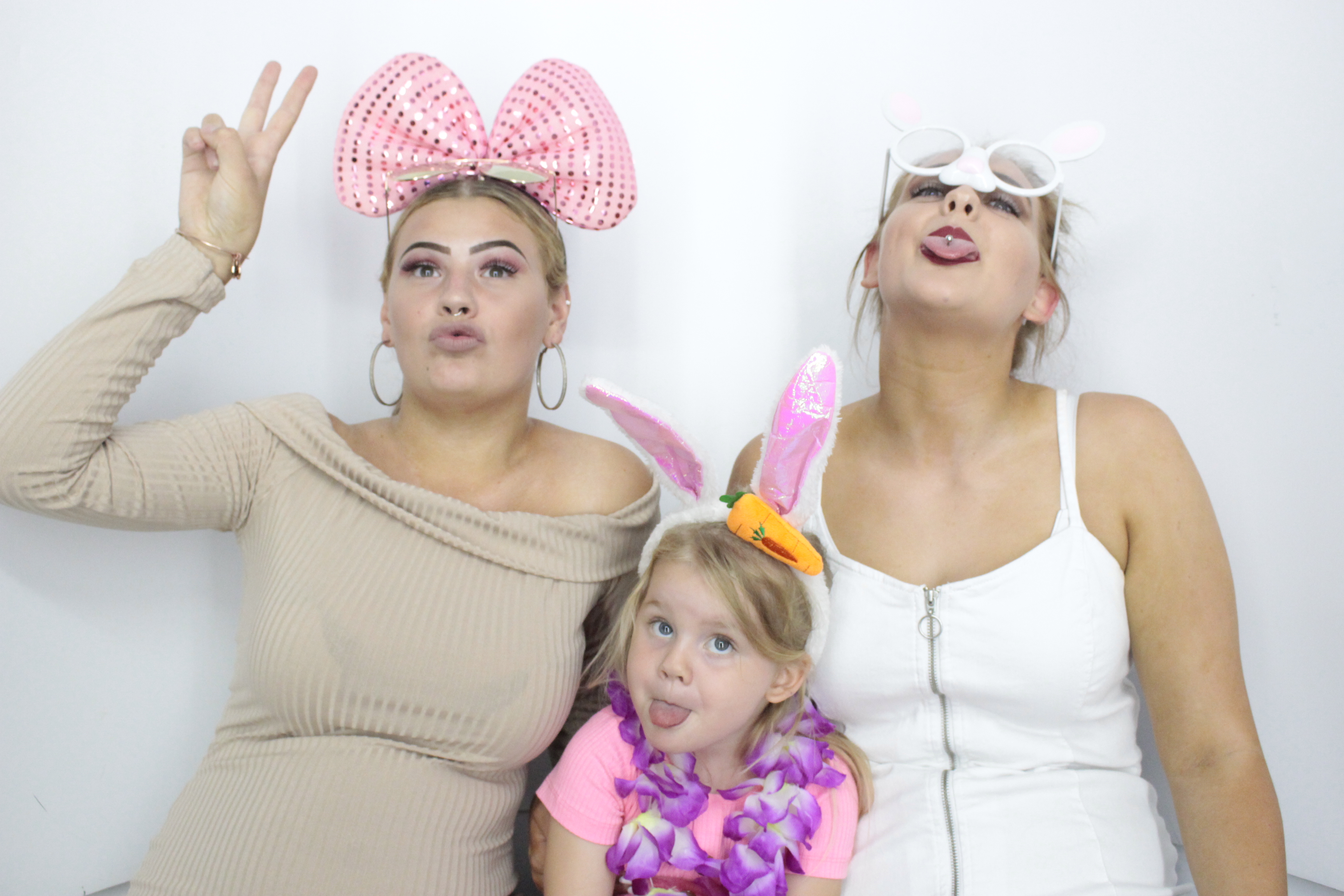 Kerry's 30th Birthday | View more photos from the event at gallery.myphotoboothexperience.co.uk/u/MyPhotoBoothExperienceLtd/Kerrys-30th-Birthday